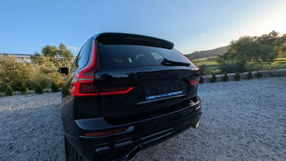 VOLVO XC60 -