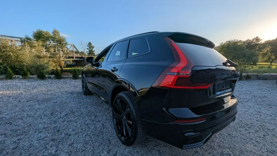 VOLVO XC60 -