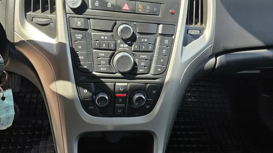 OPEL Astra -