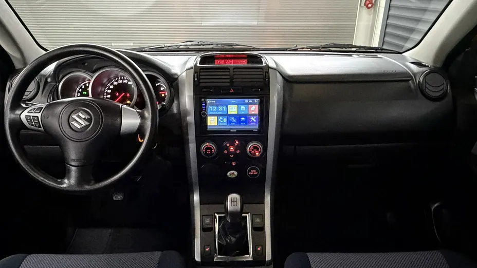 SUZUKI Grand Vitara -