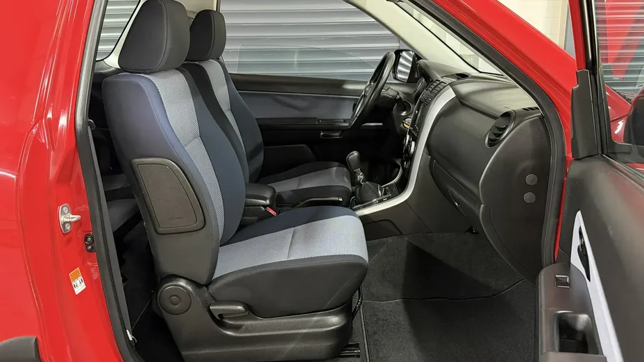 SUZUKI Grand Vitara -