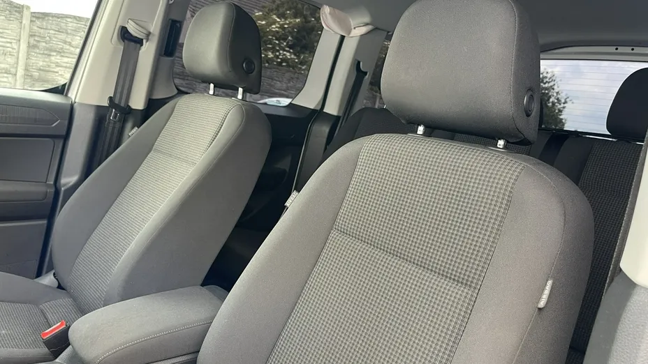 VOLKSWAGEN Caddy -