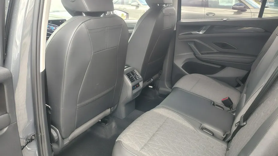 VOLKSWAGEN Tayron -