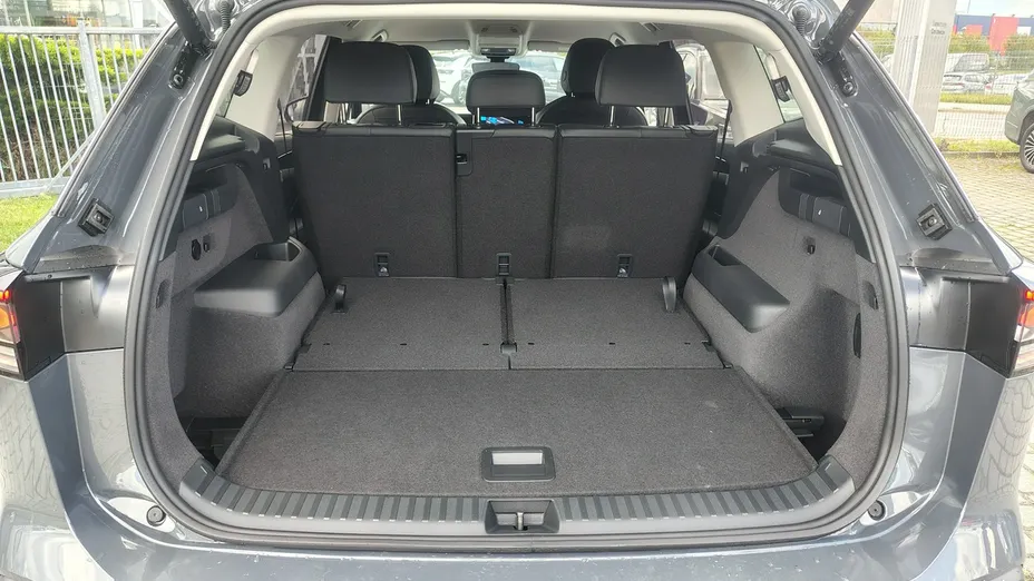 VOLKSWAGEN Tayron -