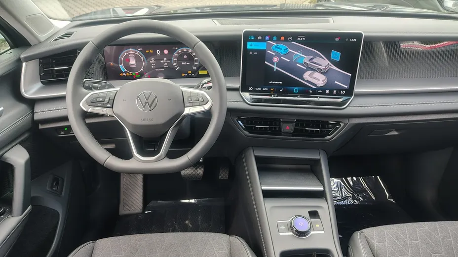 VOLKSWAGEN Tayron -