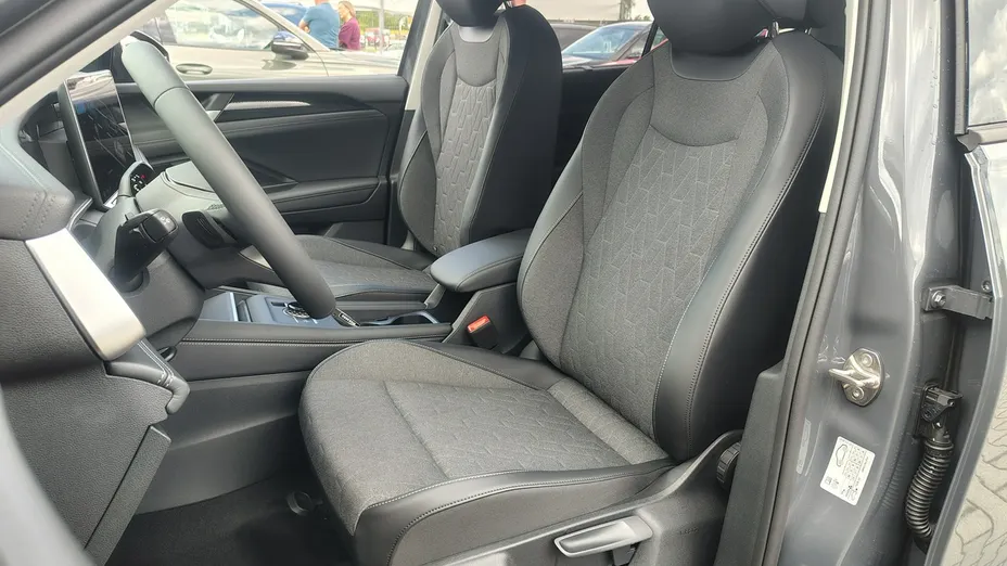VOLKSWAGEN Tayron -