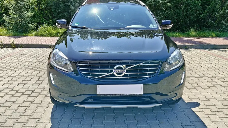 VOLVO XC60 -