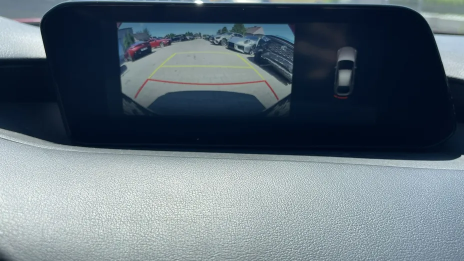 MAZDA 3 -