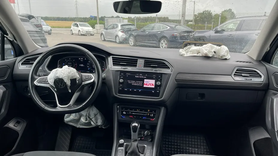 VOLKSWAGEN Tiguan Allspace -