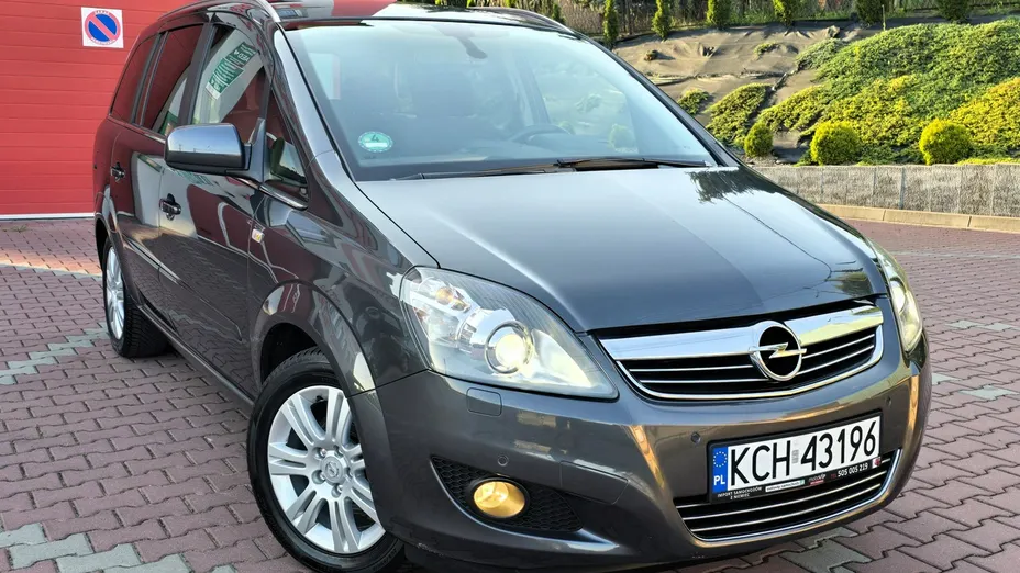 OPEL Zafira -