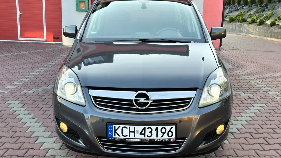 OPEL Zafira -