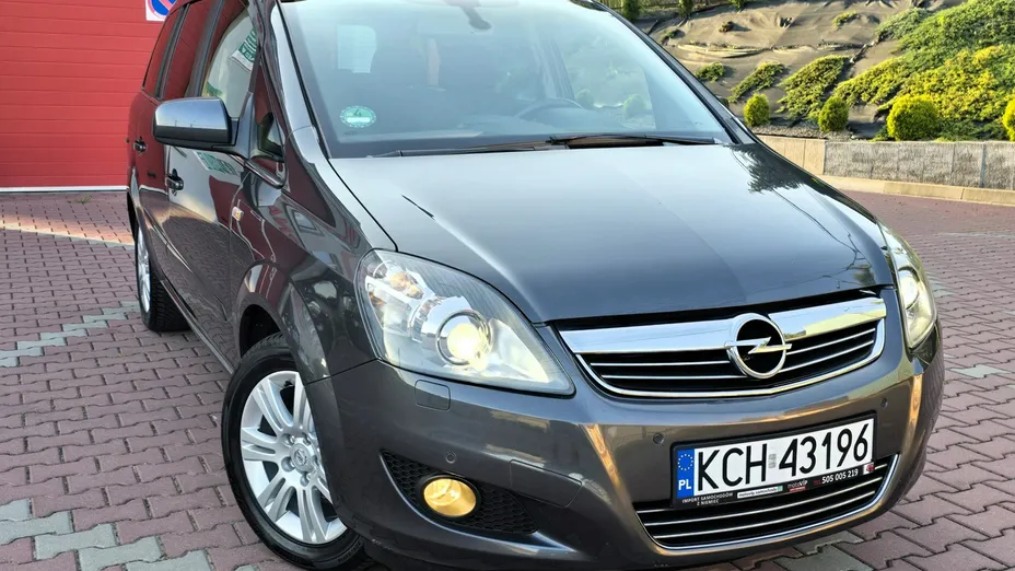 OPEL Zafira -