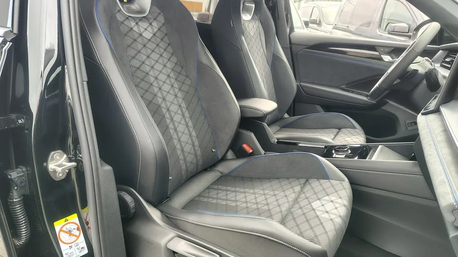 VOLKSWAGEN Tayron -