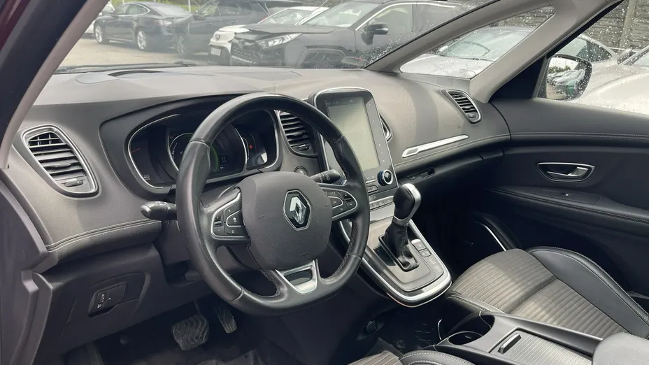 RENAULT Scenic -