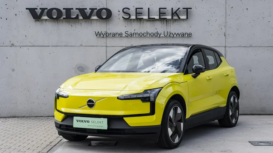 VOLVO EX30 -
