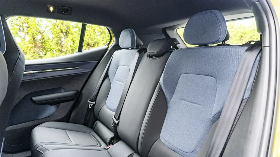 VOLVO EX30 -