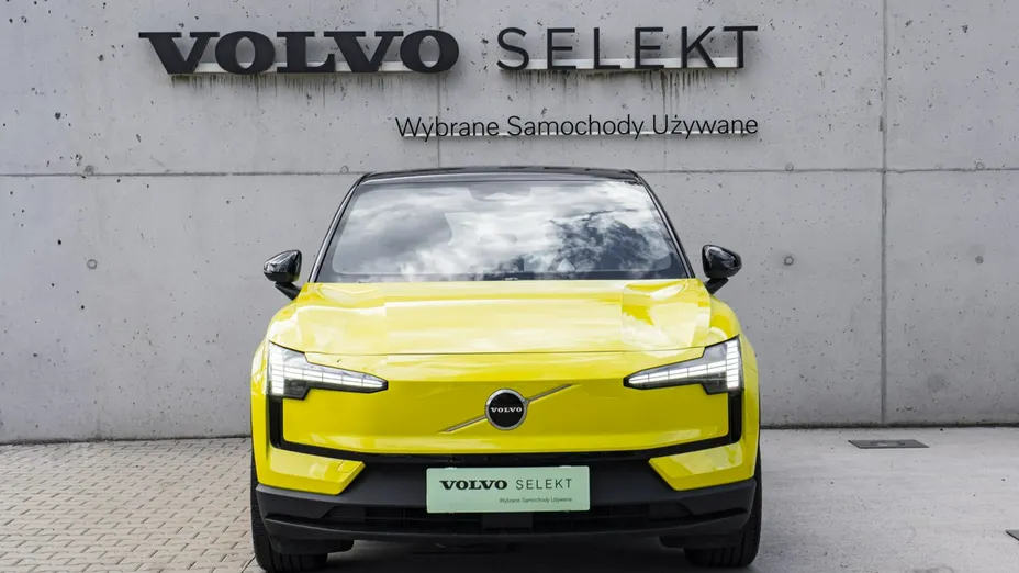 VOLVO EX30 -