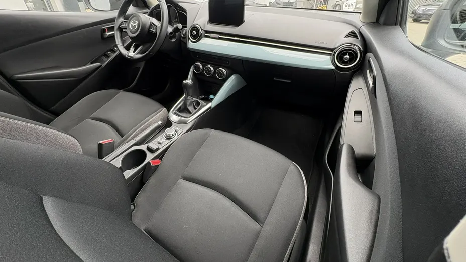 MAZDA 2 -