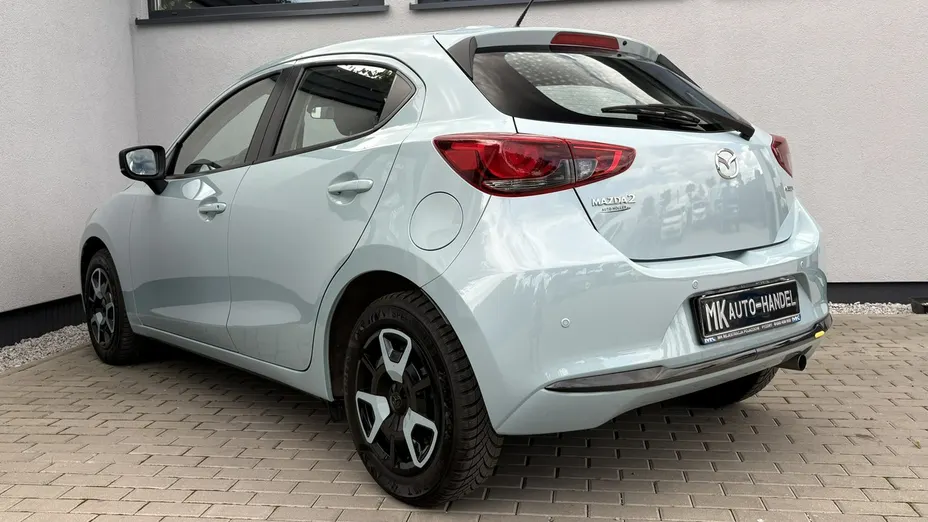 MAZDA 2 -