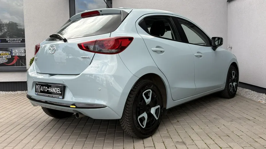 MAZDA 2 -