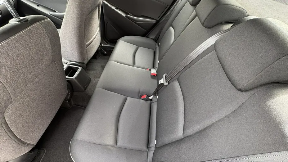 MAZDA 2 -