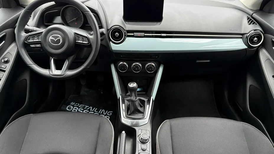 MAZDA 2 -
