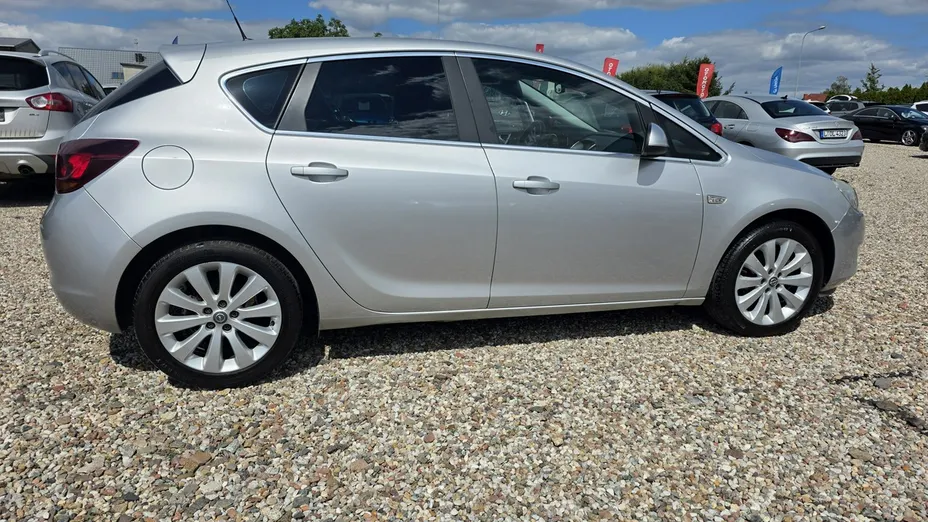 OPEL Astra -