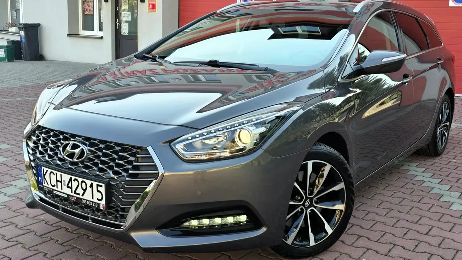 HYUNDAI i40 -