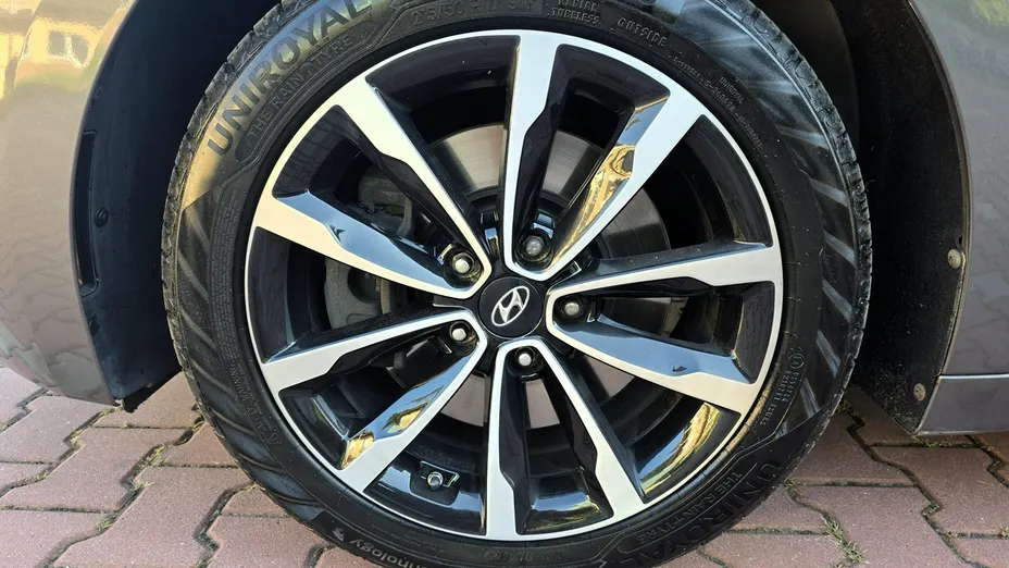 HYUNDAI i40 -