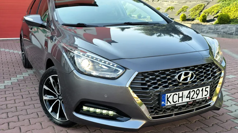 HYUNDAI i40 -