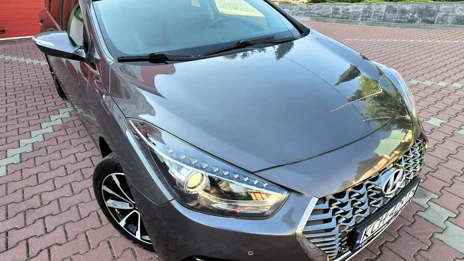 HYUNDAI i40 -
