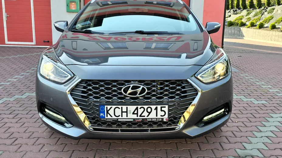 HYUNDAI i40 -