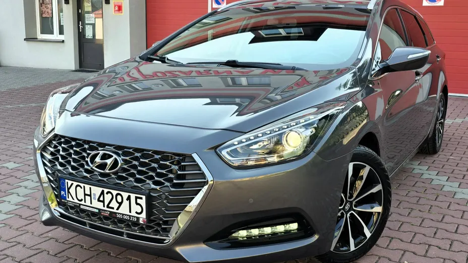 HYUNDAI i40 -