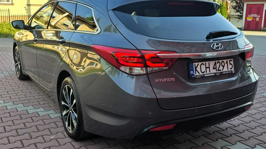 HYUNDAI i40 -