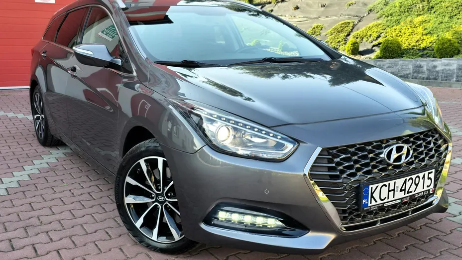 HYUNDAI i40 -