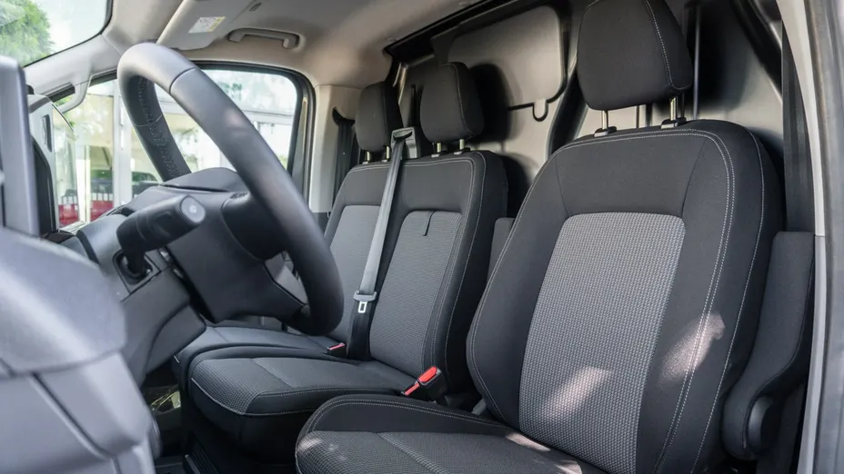 VOLKSWAGEN Transporter -