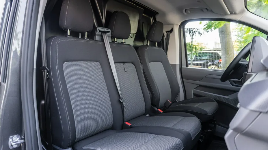 VOLKSWAGEN Transporter -