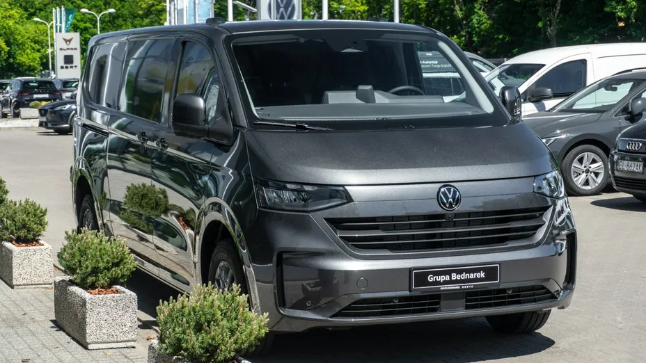 VOLKSWAGEN Transporter -