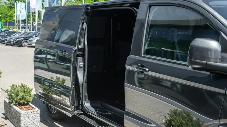 VOLKSWAGEN Transporter -
