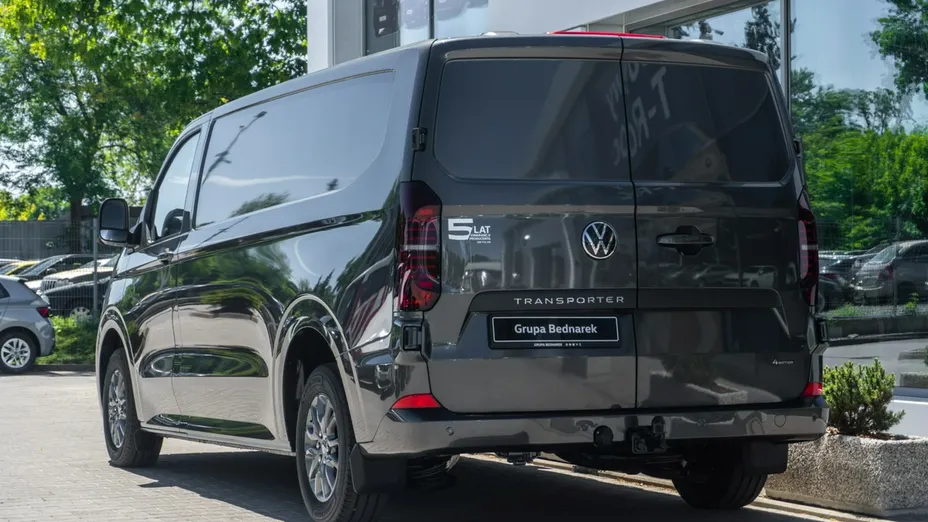 VOLKSWAGEN Transporter -
