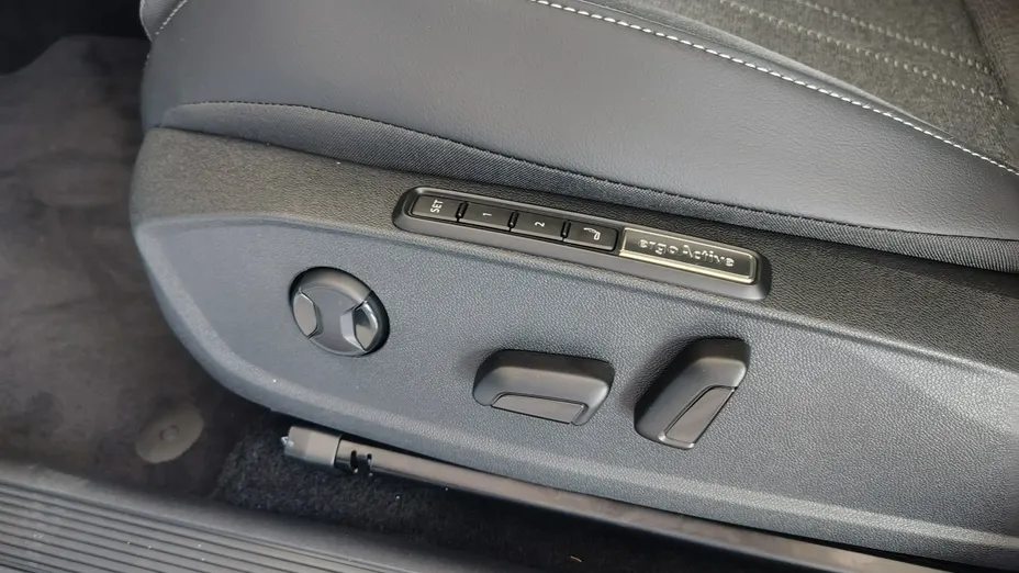 VOLKSWAGEN ID.3 -