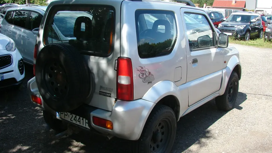 SUZUKI Jimny -