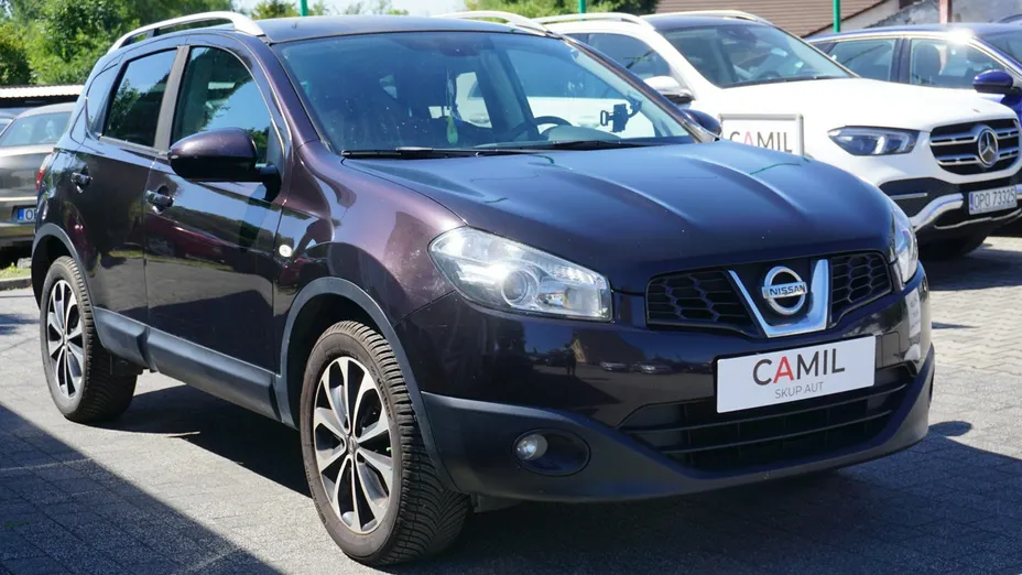 NISSAN Qashqai -
