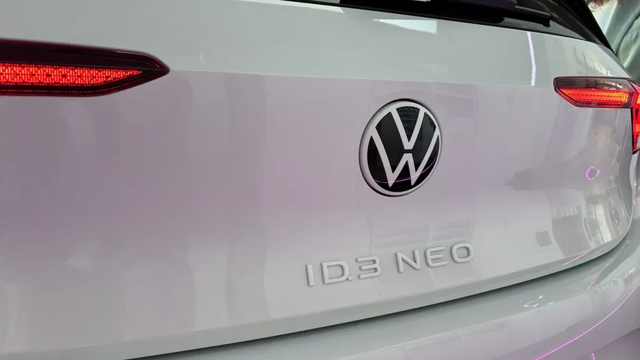 VOLKSWAGEN ID.3 -
