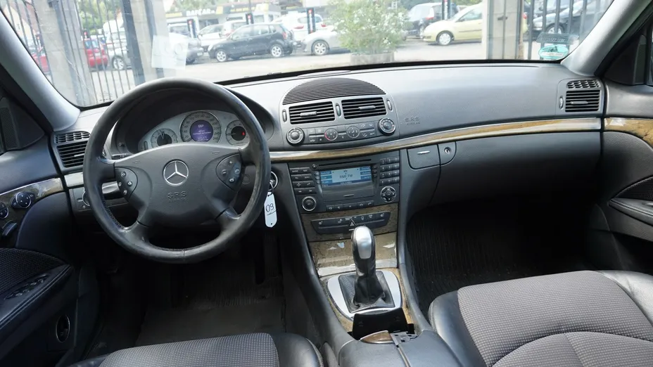 MERCEDES-BENZ E Klasa -