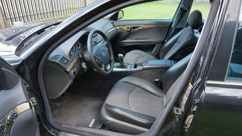 MERCEDES-BENZ E Klasa -