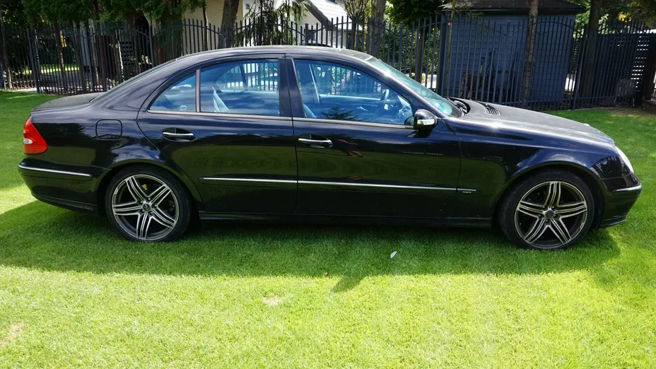 MERCEDES-BENZ E Klasa -