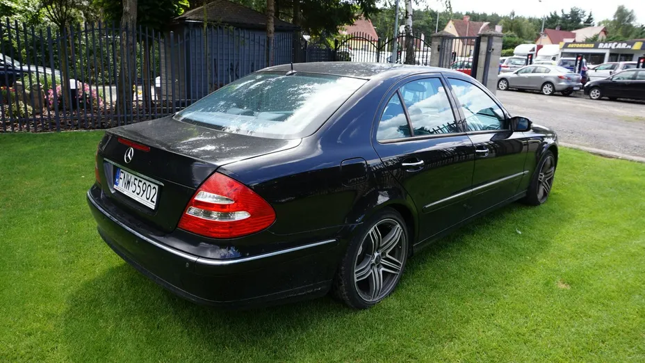 MERCEDES-BENZ E Klasa -