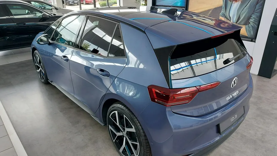 VOLKSWAGEN ID.3 -