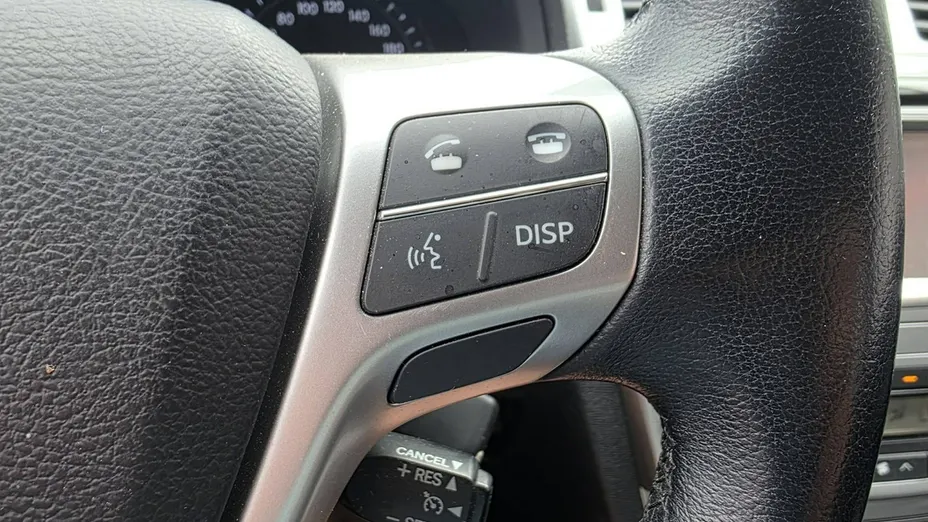TOYOTA Avensis -